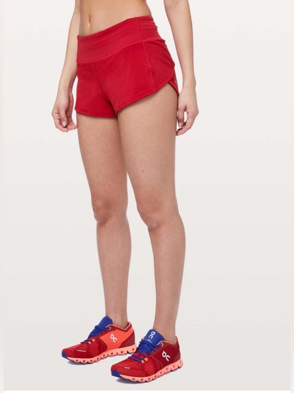 Lululemon Speed Up Short *2.5"
Size: 6
Dark Red (First Release)